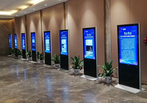 廣告機(jī)數(shù)字標(biāo)牌的應(yīng)用優(yōu)勢(shì)及場(chǎng)景