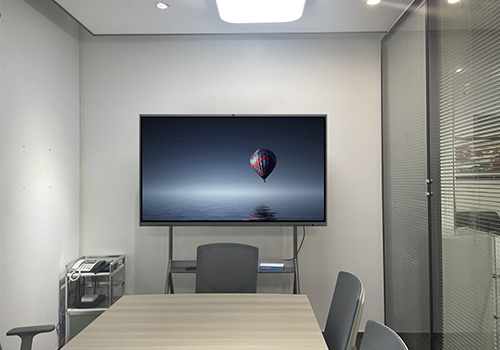 會議一體機(jī)，多點觸摸帶你輕松開會