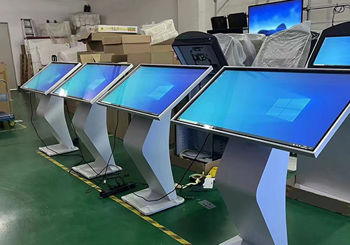 了解觸摸一體機功能與配置的不同