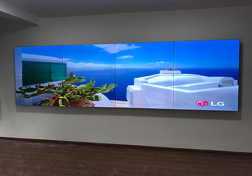 云南省臨滄市公交運(yùn)輸集團(tuán)拼接屏